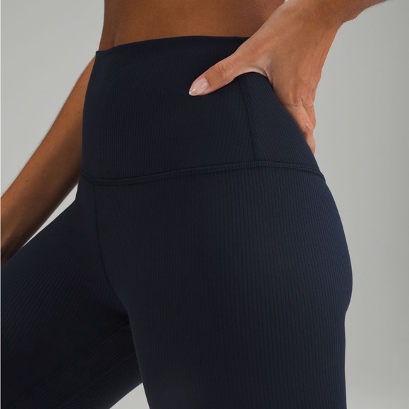 Align Ribbed High-Rise Pant 25” - Picture 4 of 9